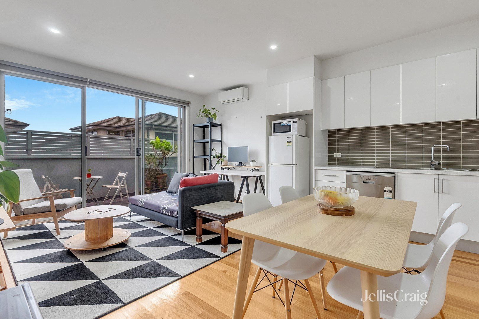 4/22 Irvine Crescent, Brunswick&nbsp;West image 4