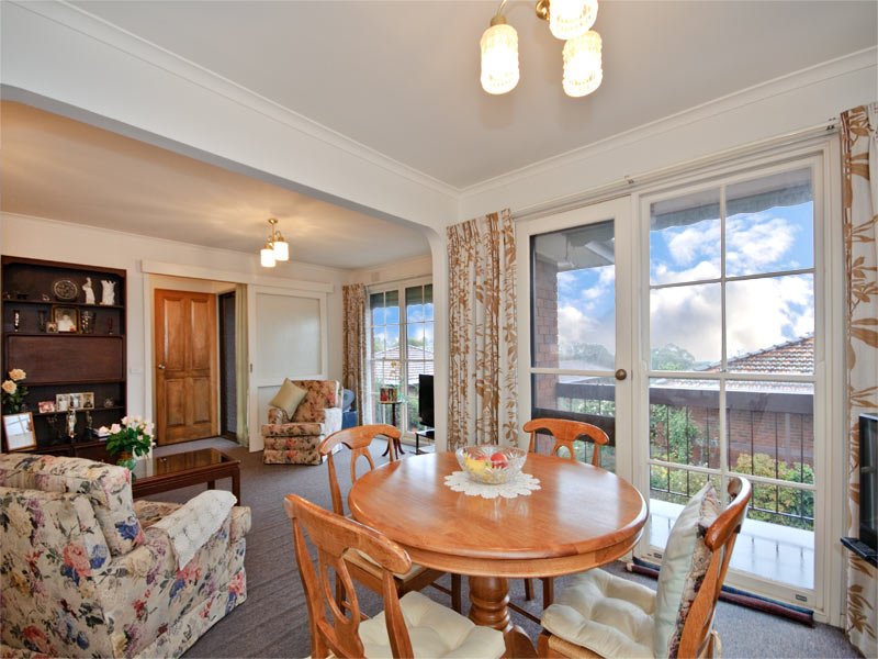 4/22 Middleborough Road, Burwood image 2