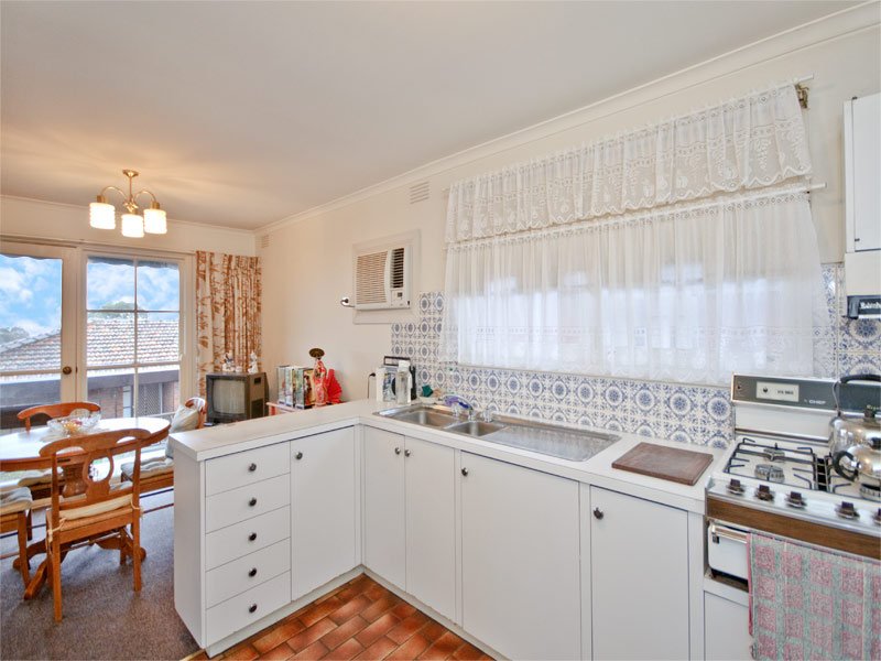 4/22 Middleborough Road, Burwood image 3
