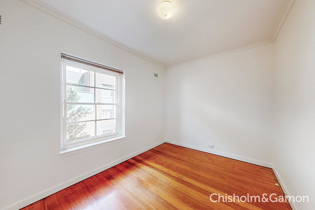 4/22 Pine Avenue, Elwood image 11