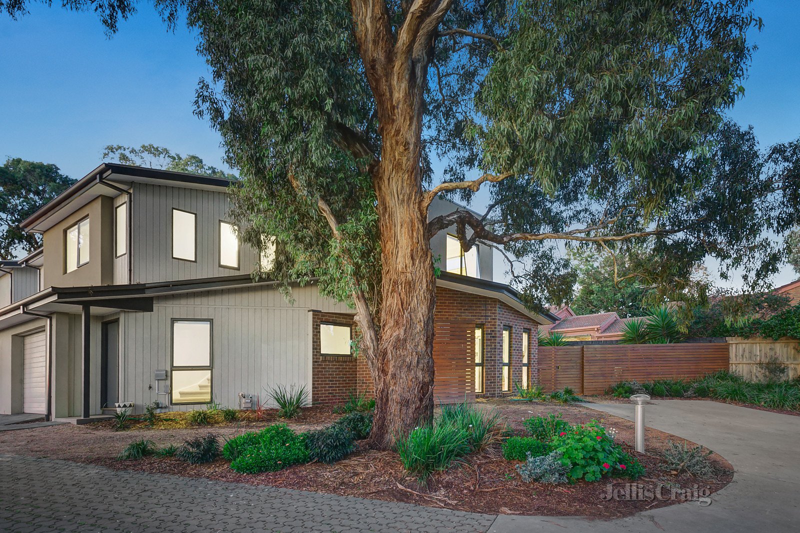 4/22 Rattray Road, Montmorency image 1