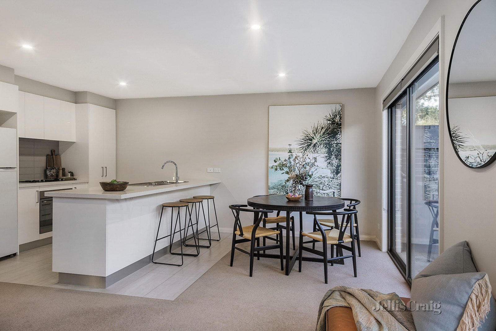 4/22 Rattray Road, Montmorency image 2