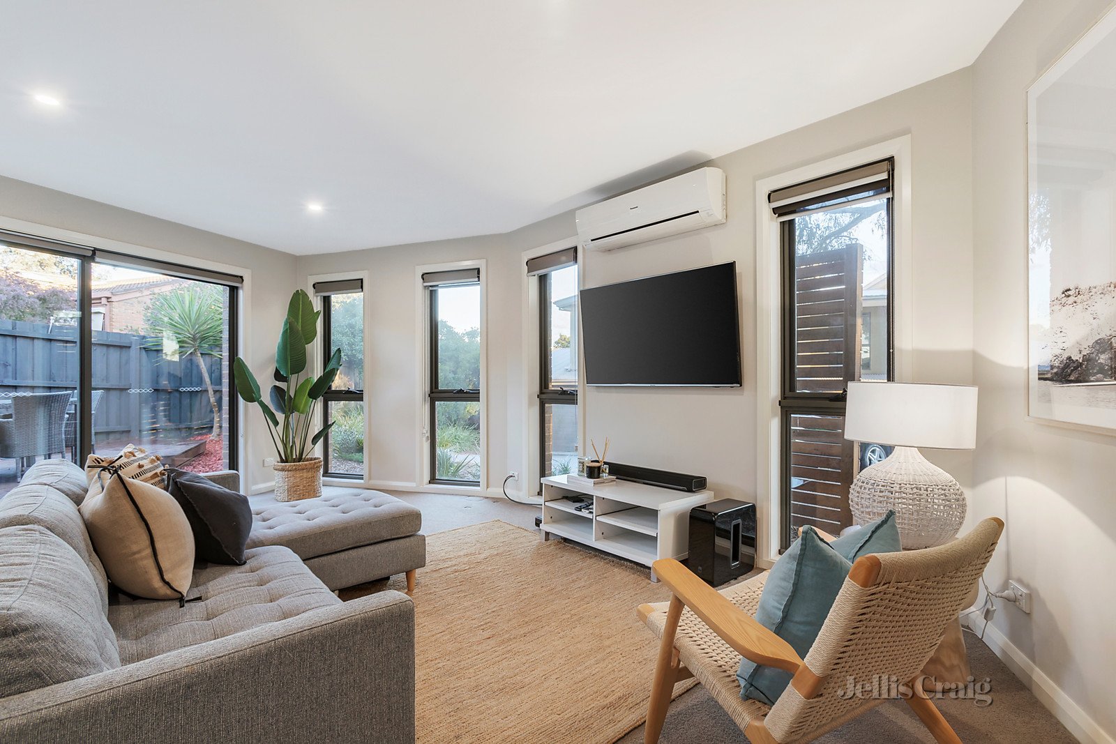 4/22 Rattray Road, Montmorency image 4