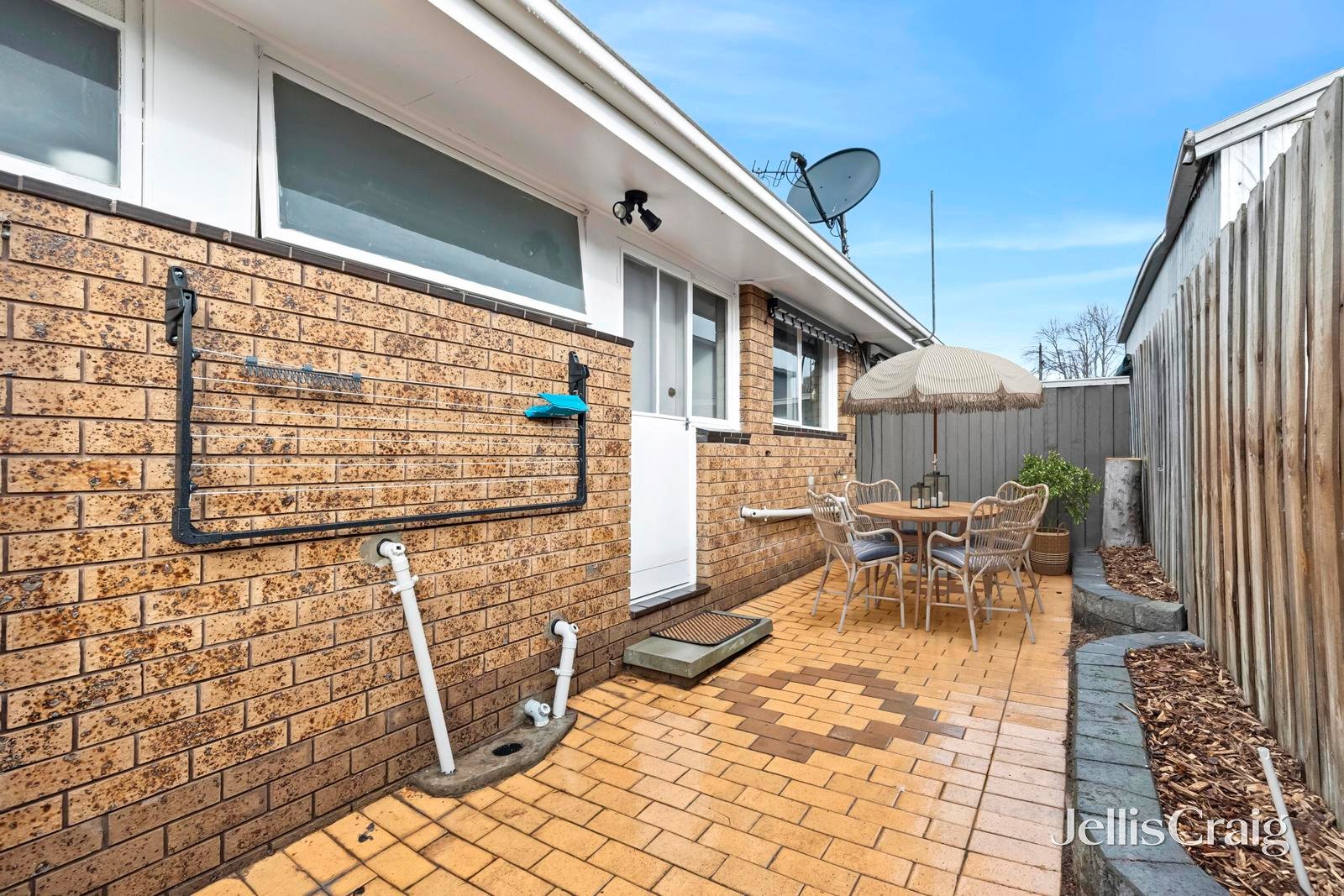 4/22 Roxby Street, Manifold Heights image 5