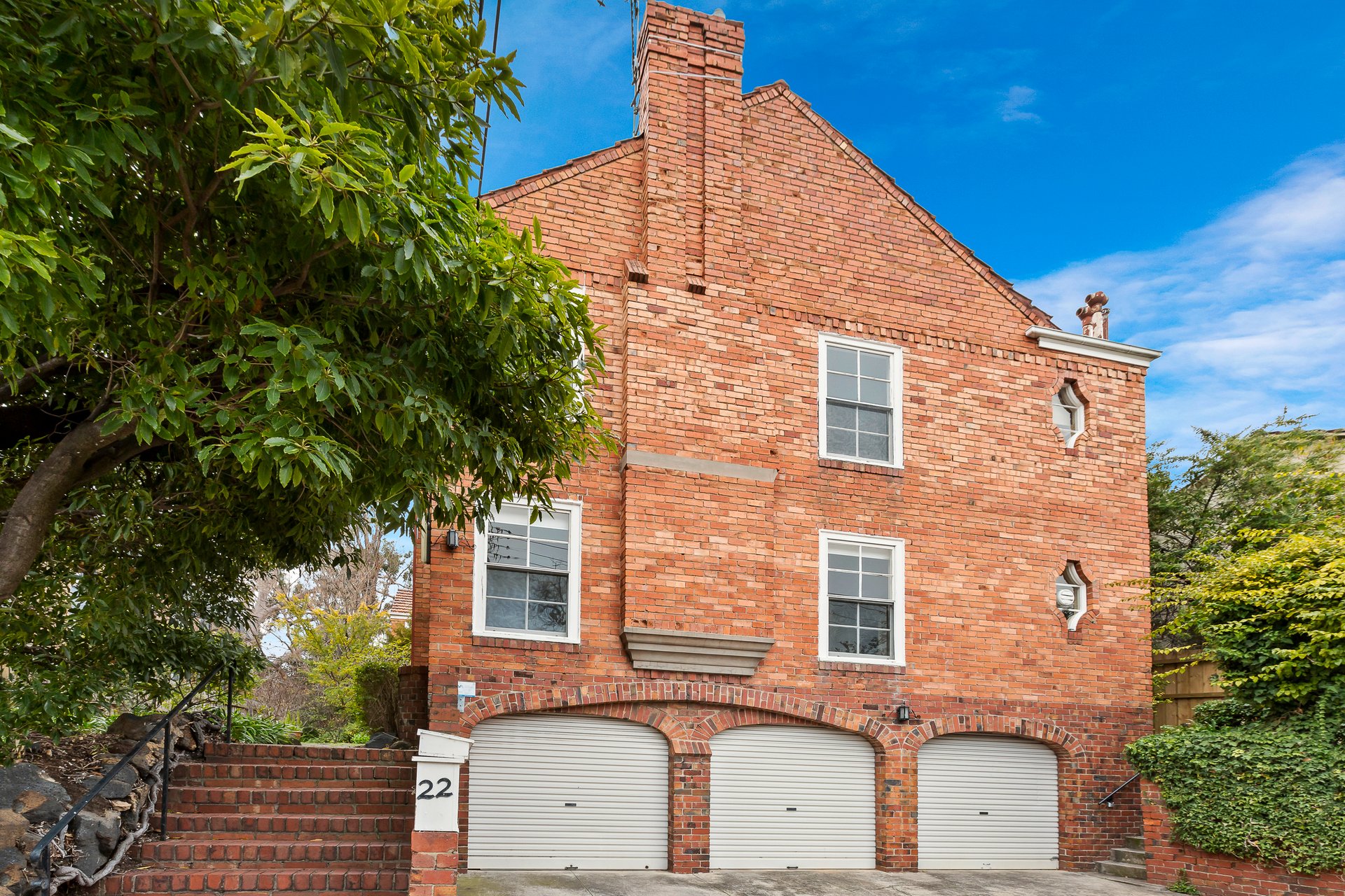 Property Gallery Thumbnail 3