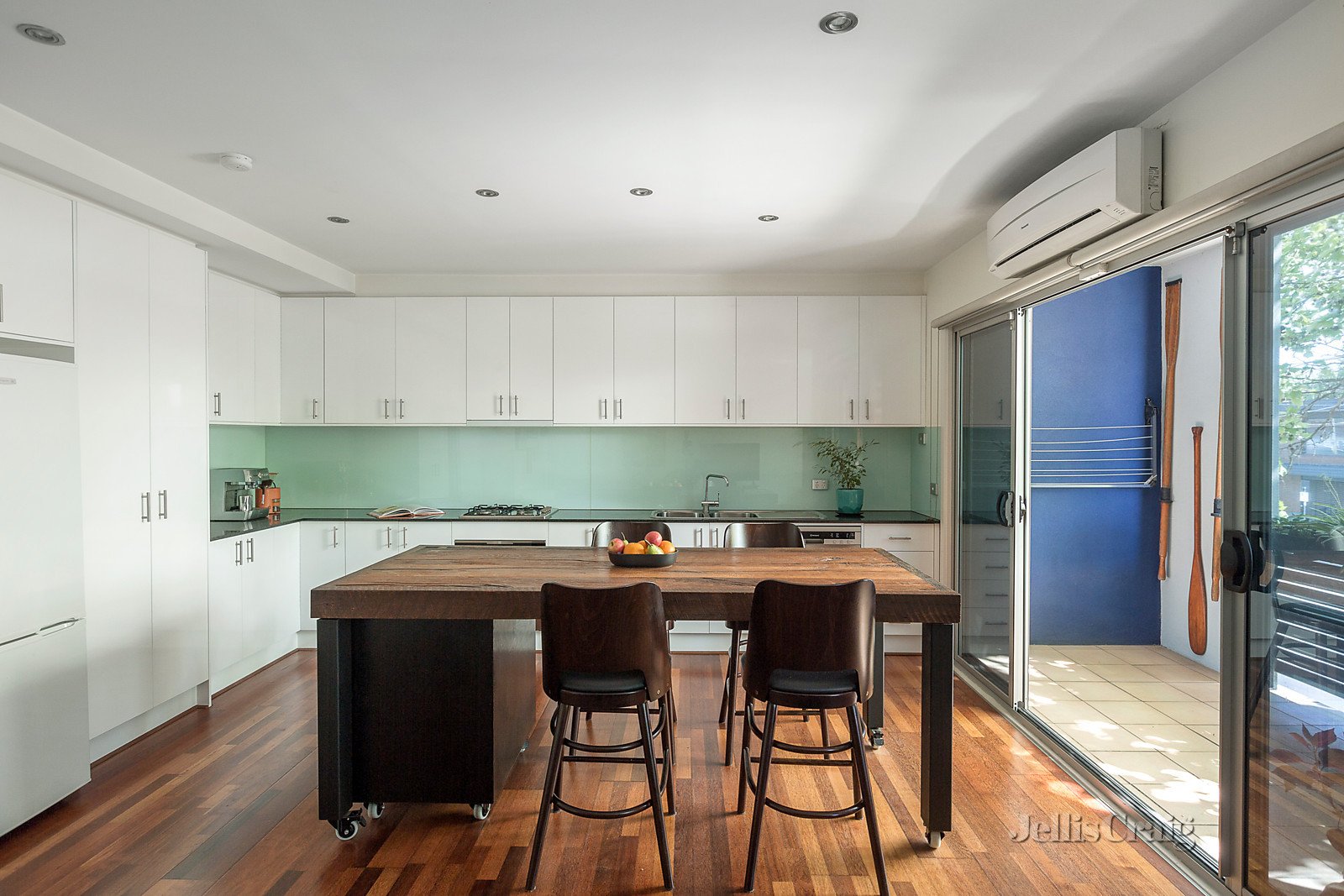 4/220 Abbotsford Street, North Melbourne image 3