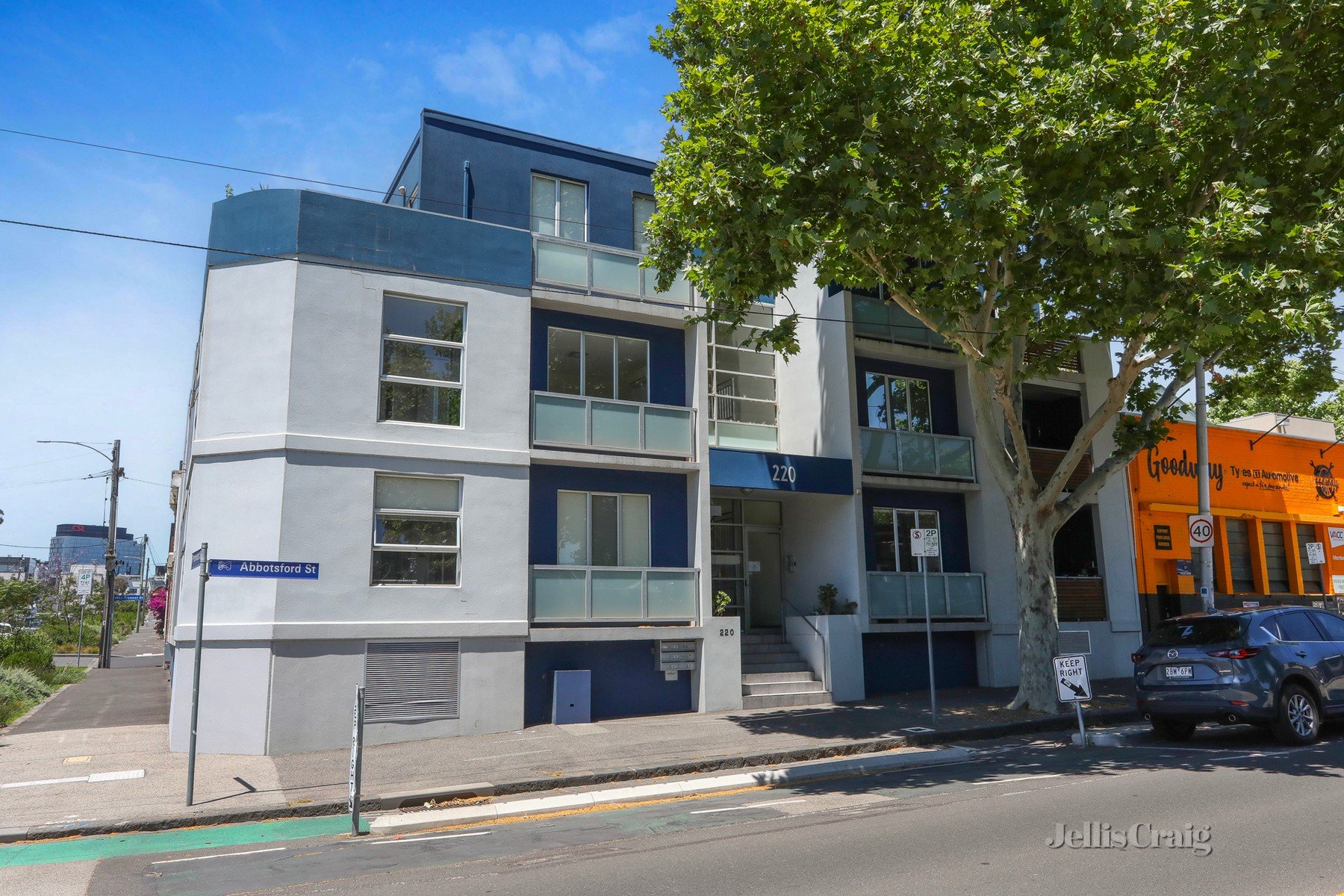 4/220 Abbotsford Street, North Melbourne image 7