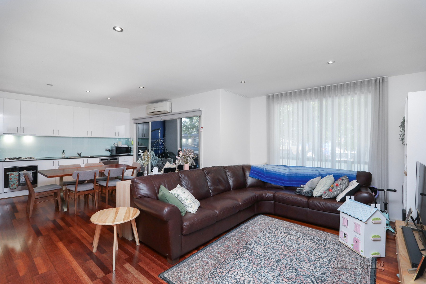 4/220 Abbotsford Street, North Melbourne image 1