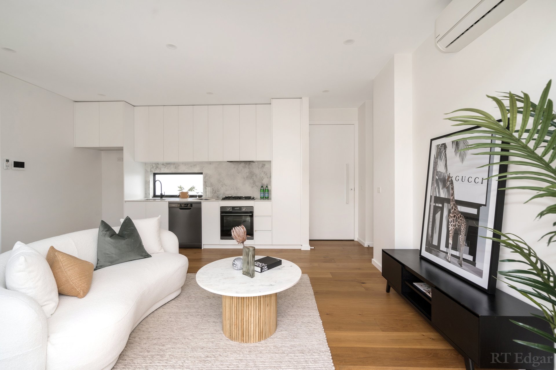 Property Gallery Thumbnail 4