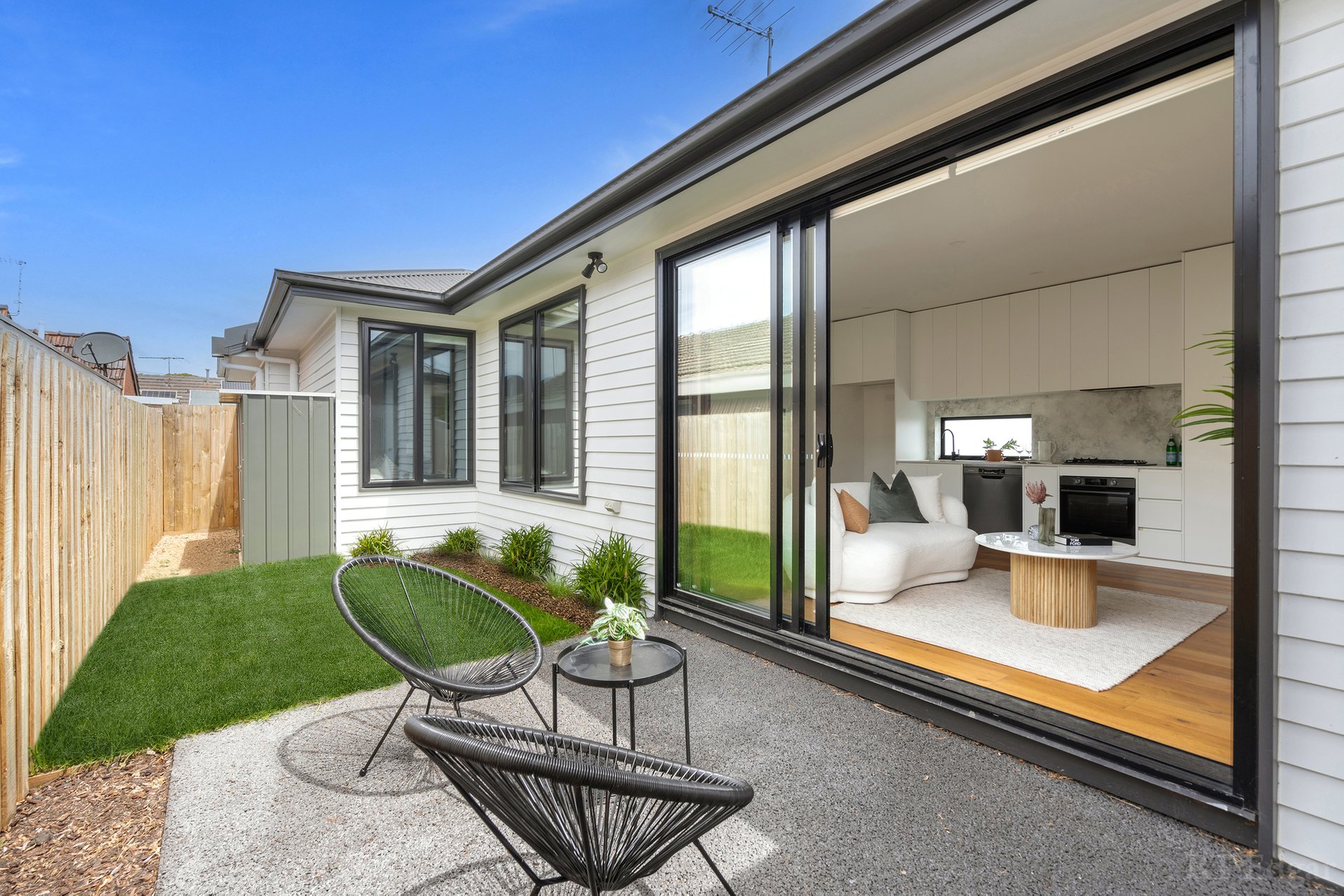 Property Gallery Thumbnail 13