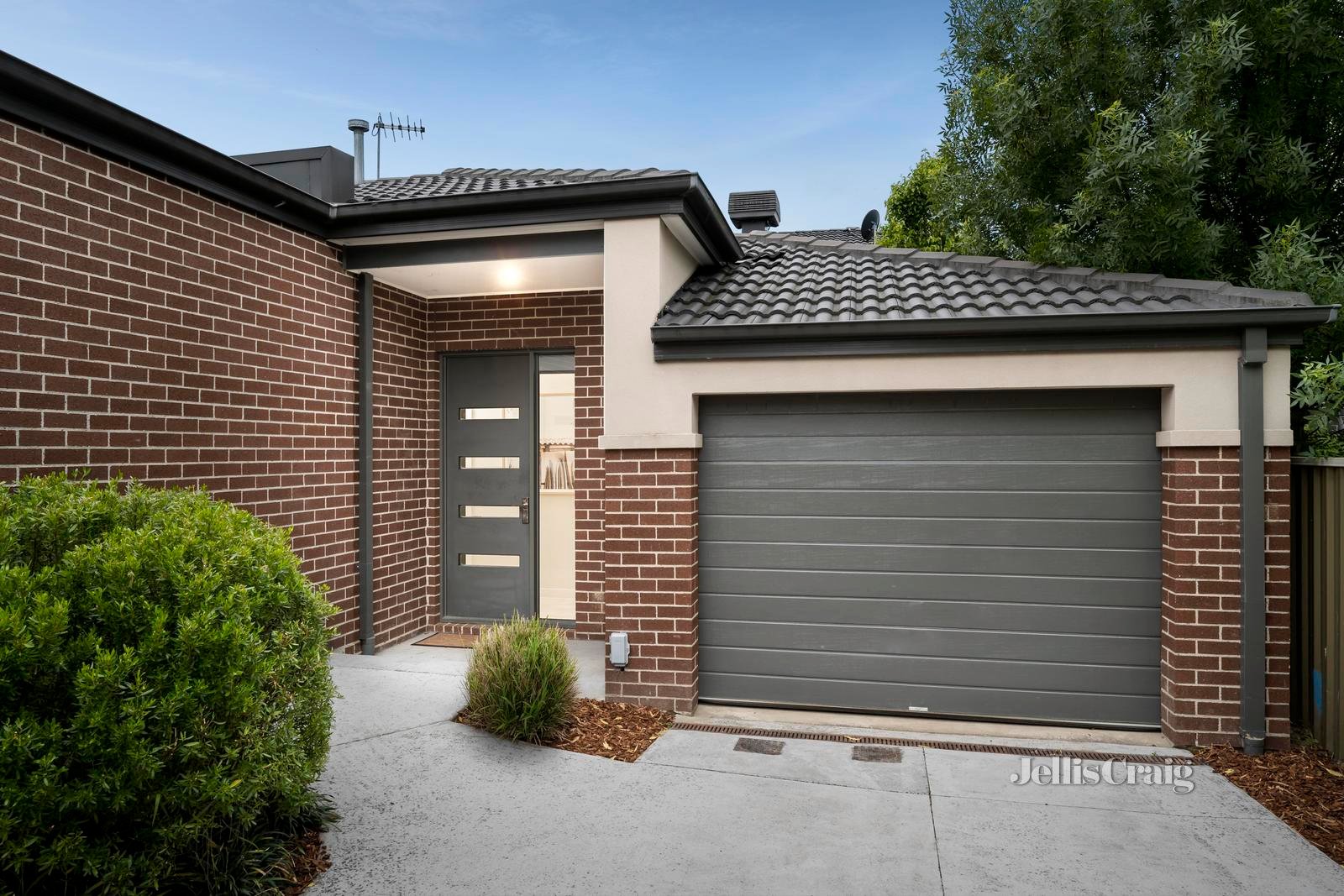 4/23 Liverpool Road, Kilsyth image 1