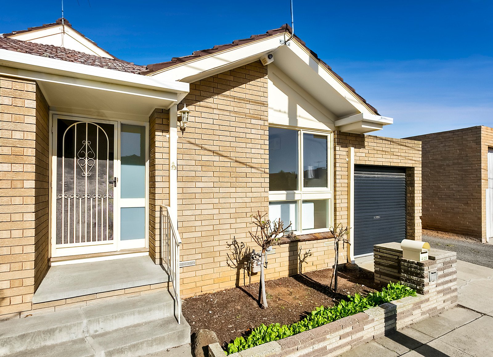 4/23 Myross Avenue, Ascot Vale image 1