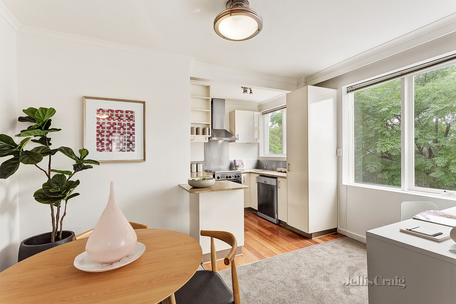 4/23 Raleigh Street, Malvern image 4