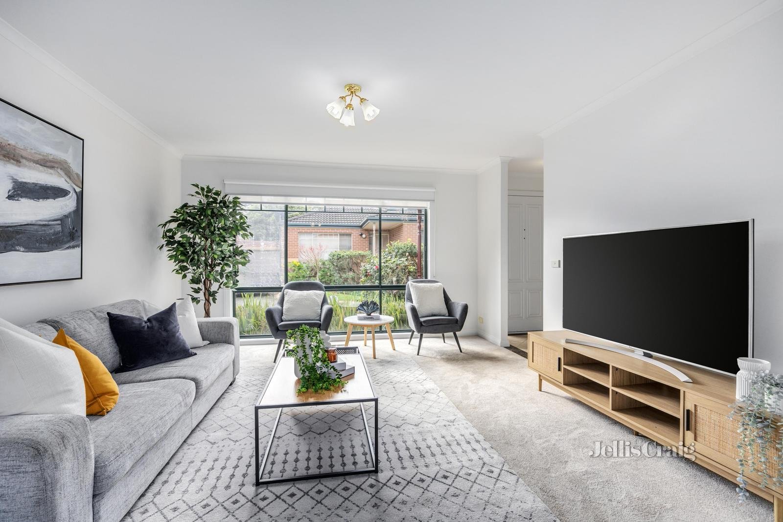 42/305 Canterbury Road, Forest Hill image 2