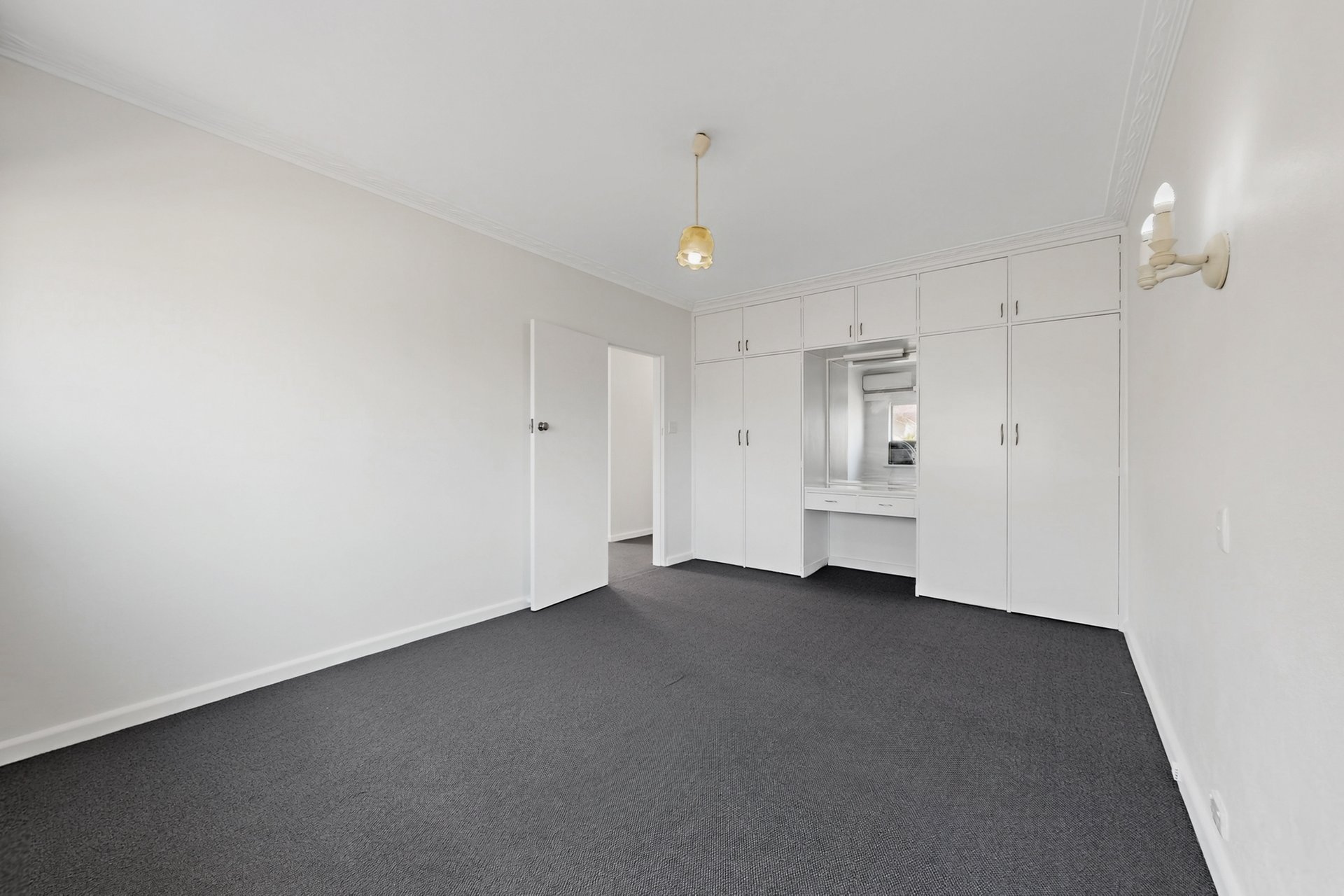 4/234 Cotham Road, Kew image 4