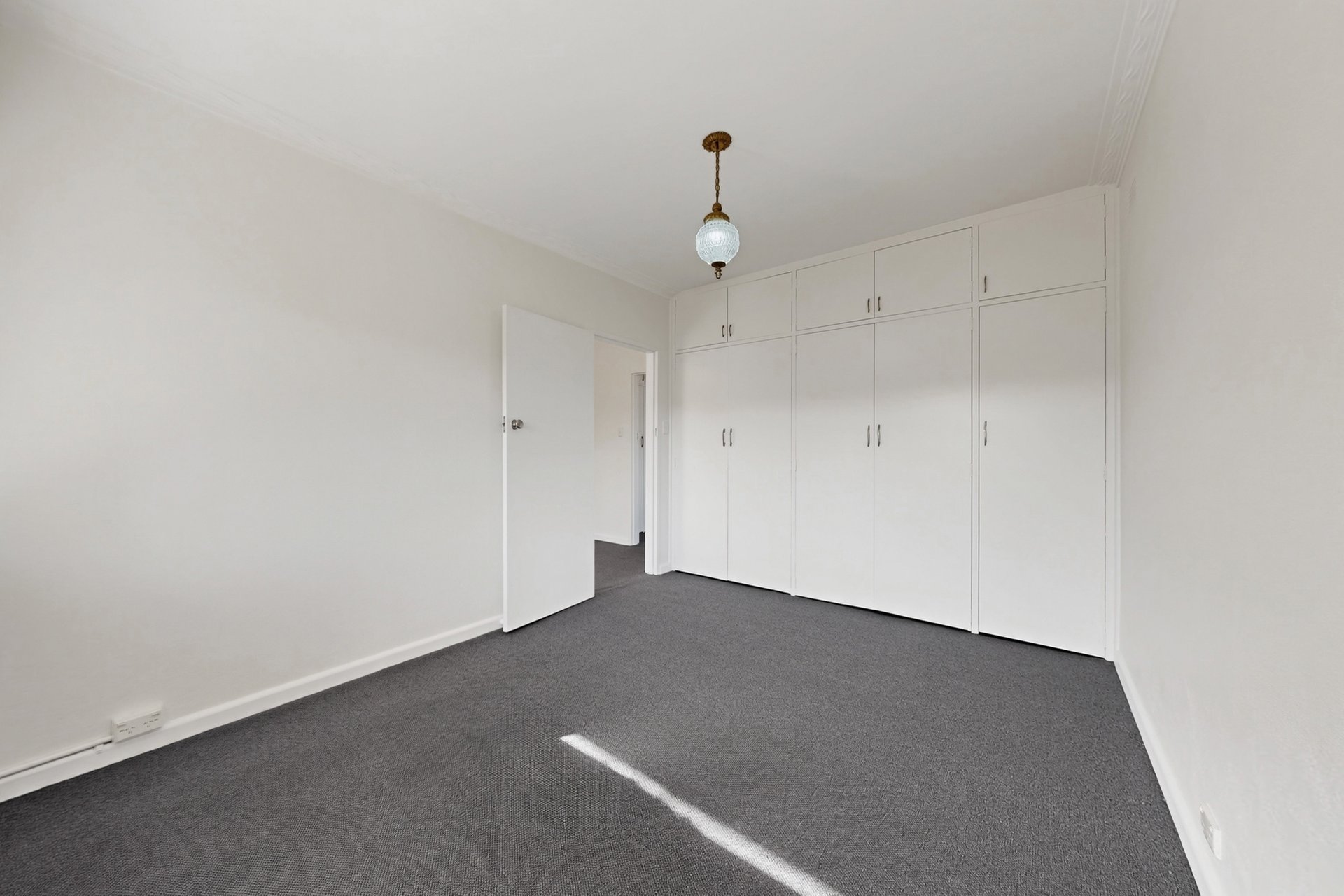 4/234 Cotham Road, Kew image 6