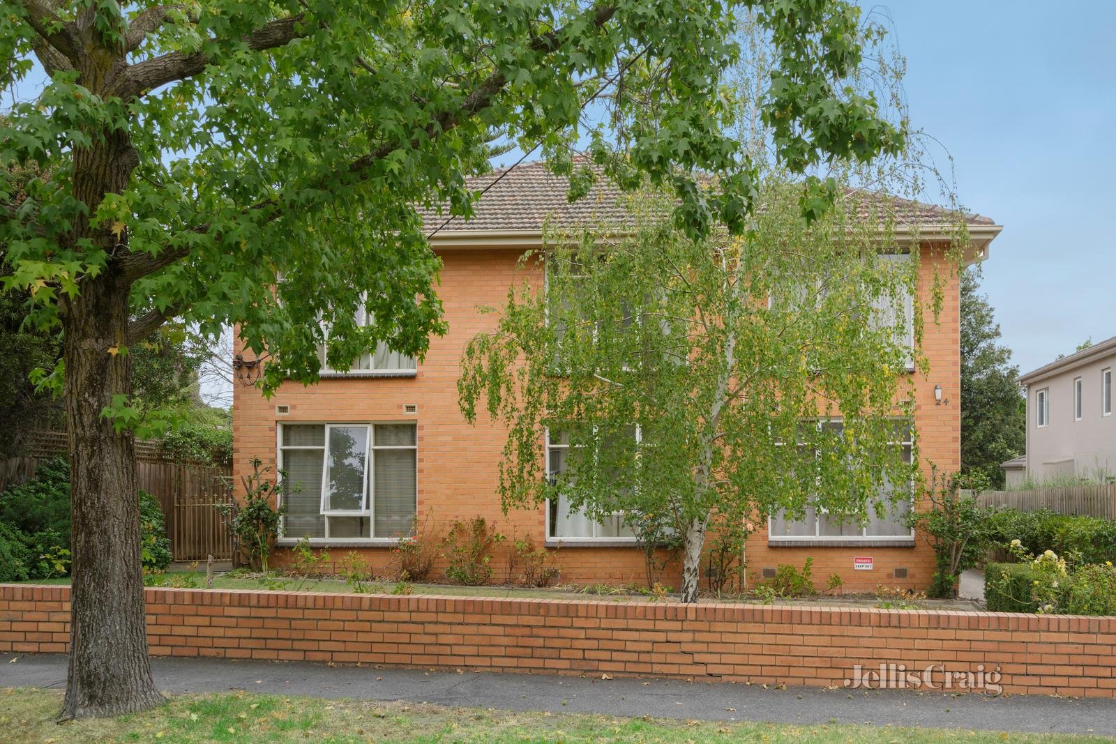 4/24 Clyde Street, Surrey Hills image 7