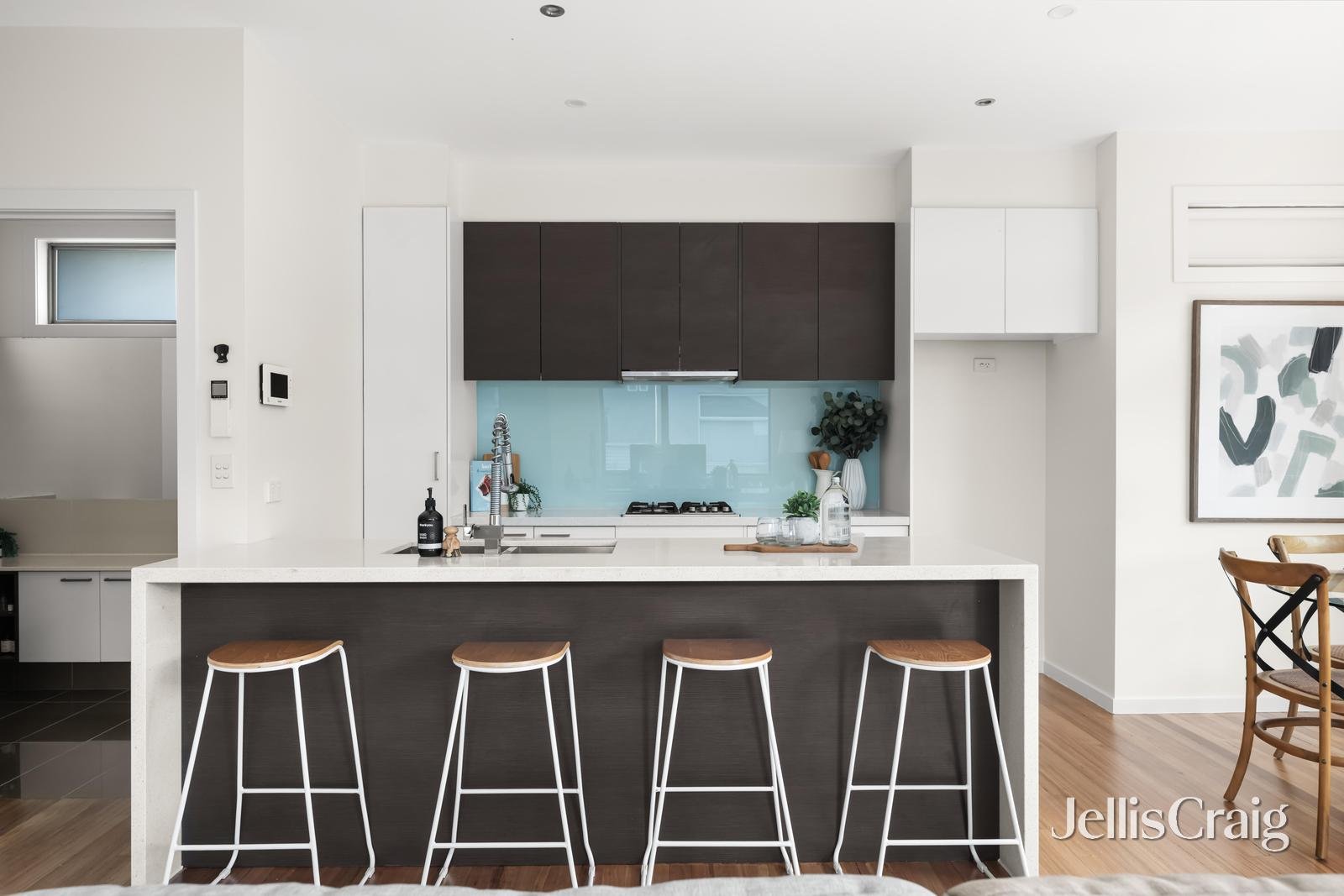 4/24 Irvine Crescent, Brunswick West image 3
