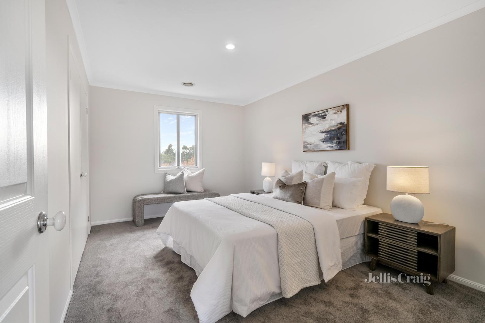 4/24 Tulloch Grove, Glen Waverley image 7