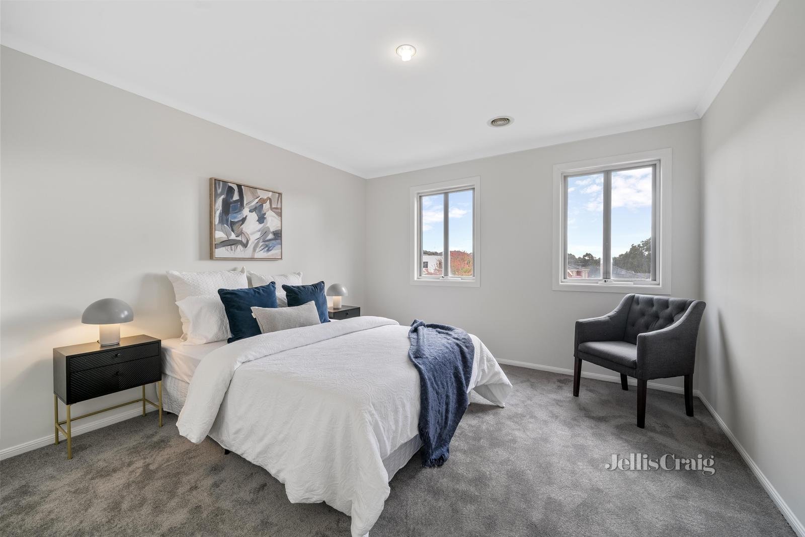 4/24 Tulloch Grove, Glen Waverley image 8