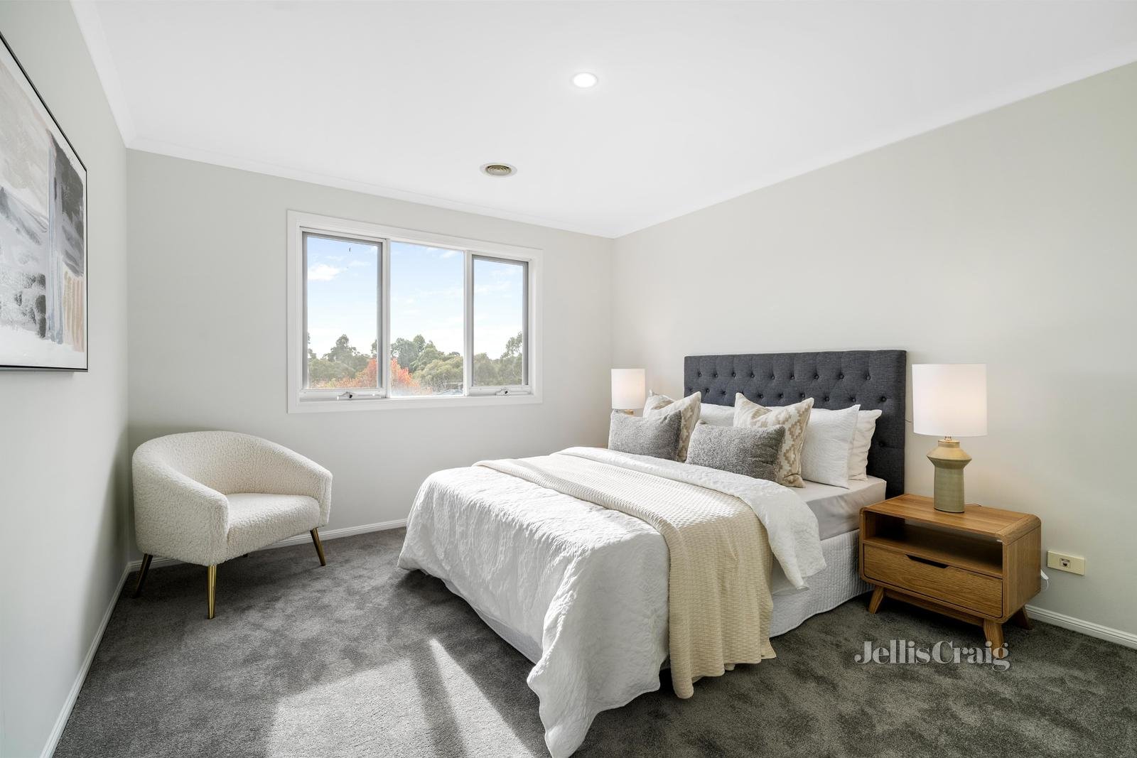 4/24 Tulloch Grove, Glen Waverley image 9