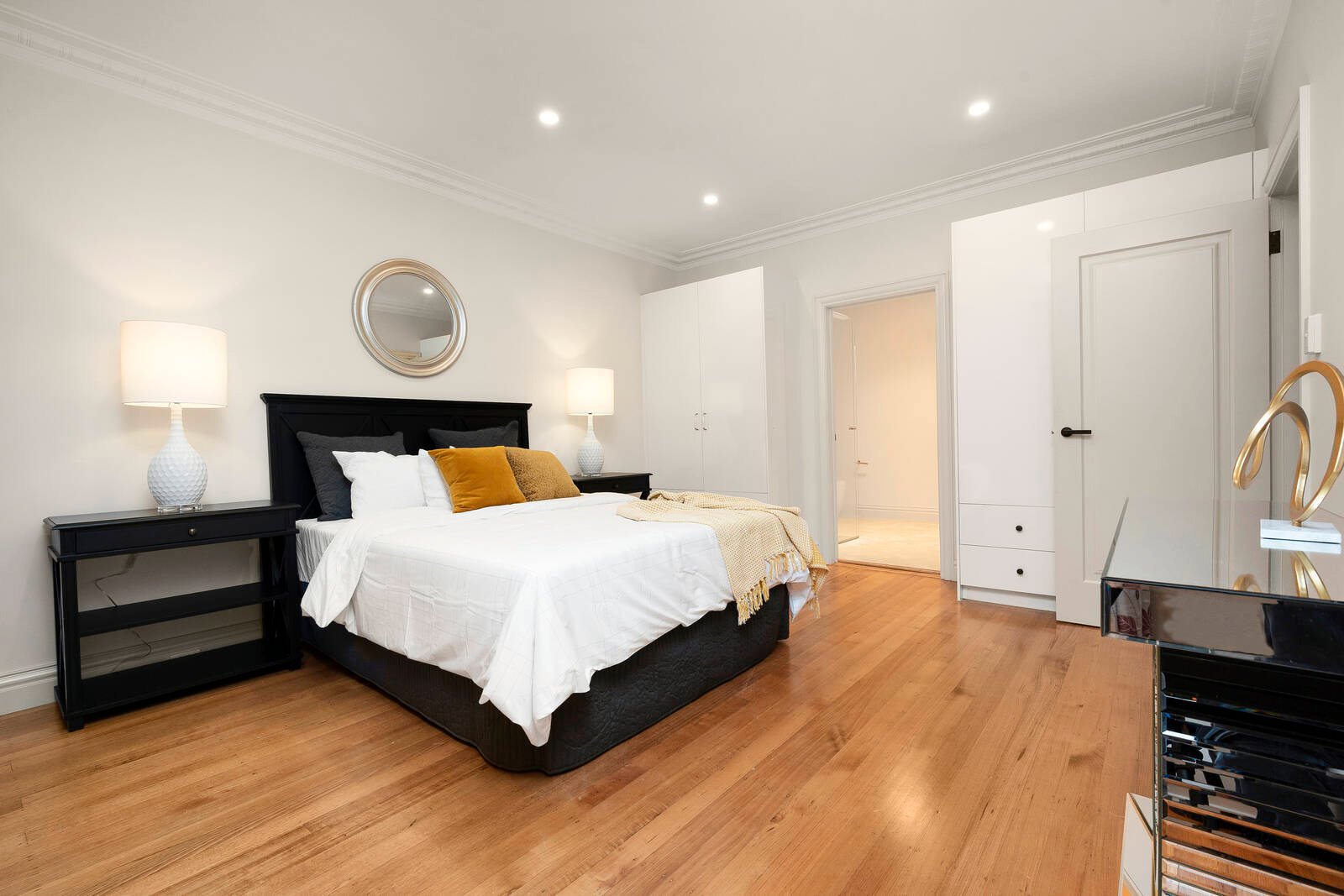 Property Gallery Thumbnail 6