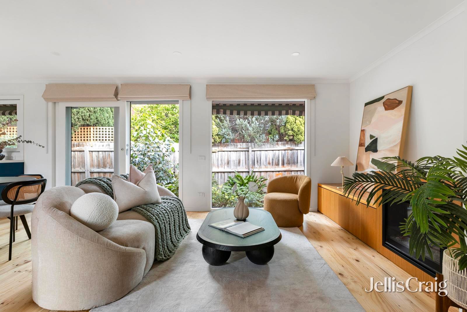 4/240 Station Street, Fairfield image 2