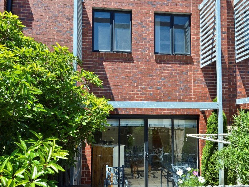 4/242 Ryrie Street, Geelong image 2