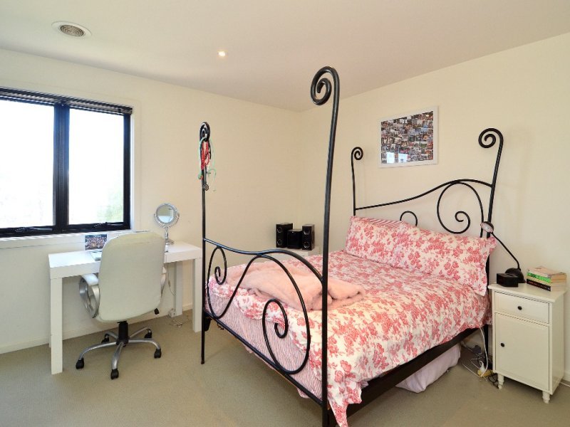 4/242 Ryrie Street, Geelong image 6