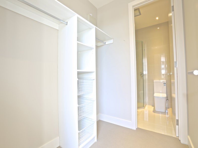 4/246 Belmore Road, Balwyn image 6