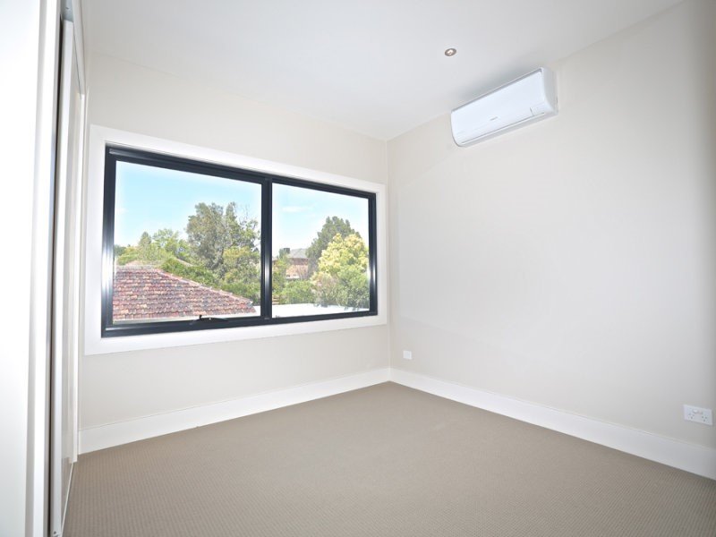 4/246 Belmore Road, Balwyn image 8