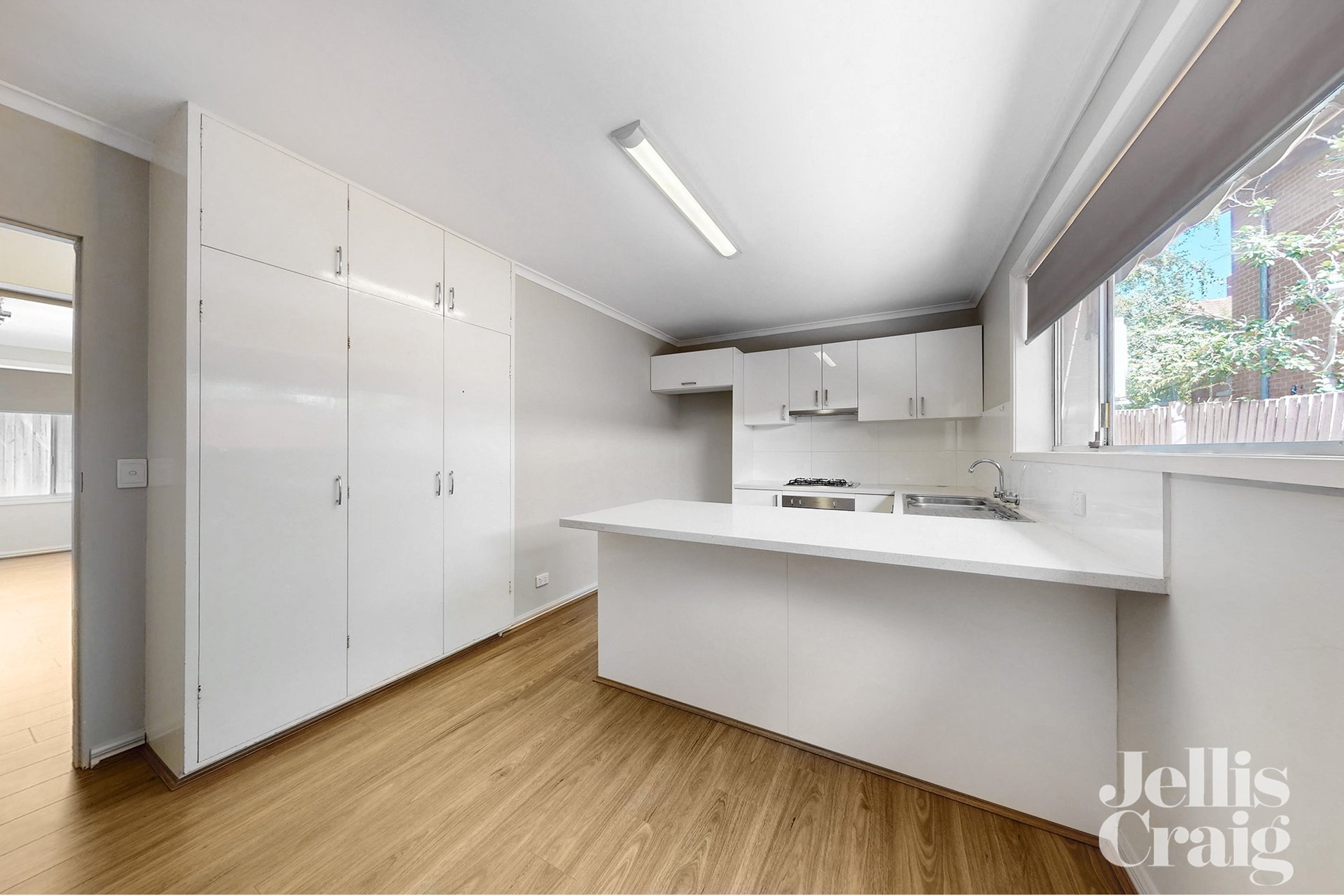 4/246 Buckley Street, Essendon image 3