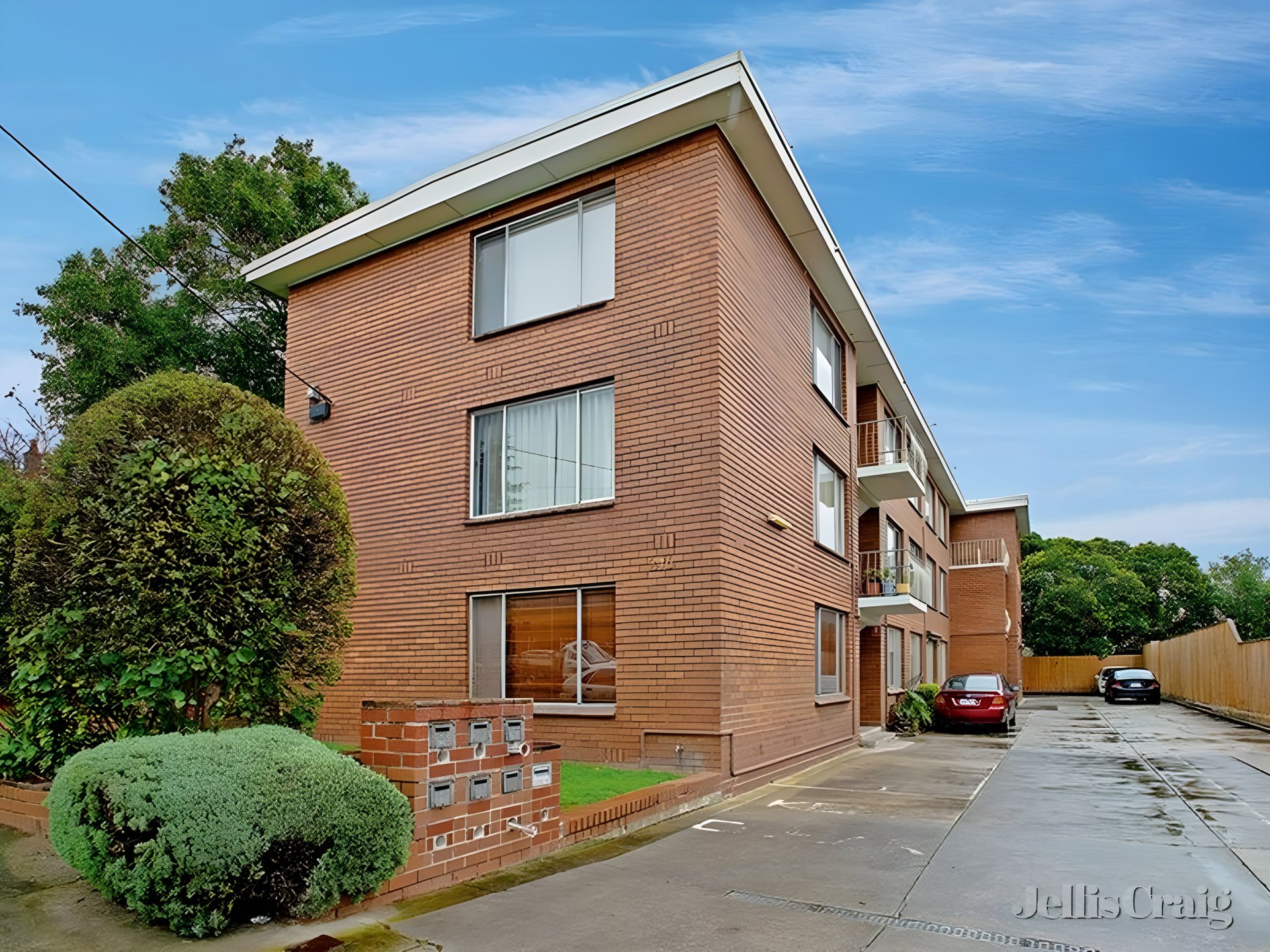 4/246 Buckley Street, Essendon image 1