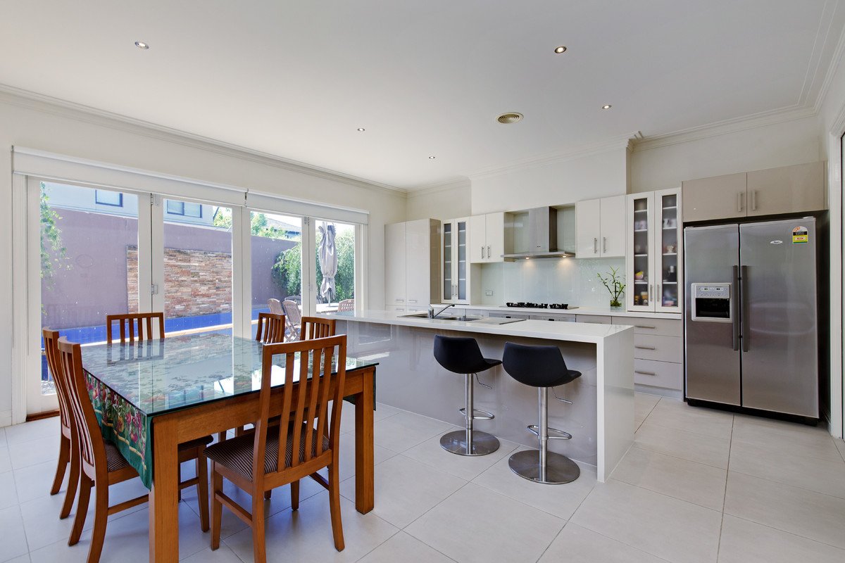 425 Belmore Road, Mont Albert North image 4