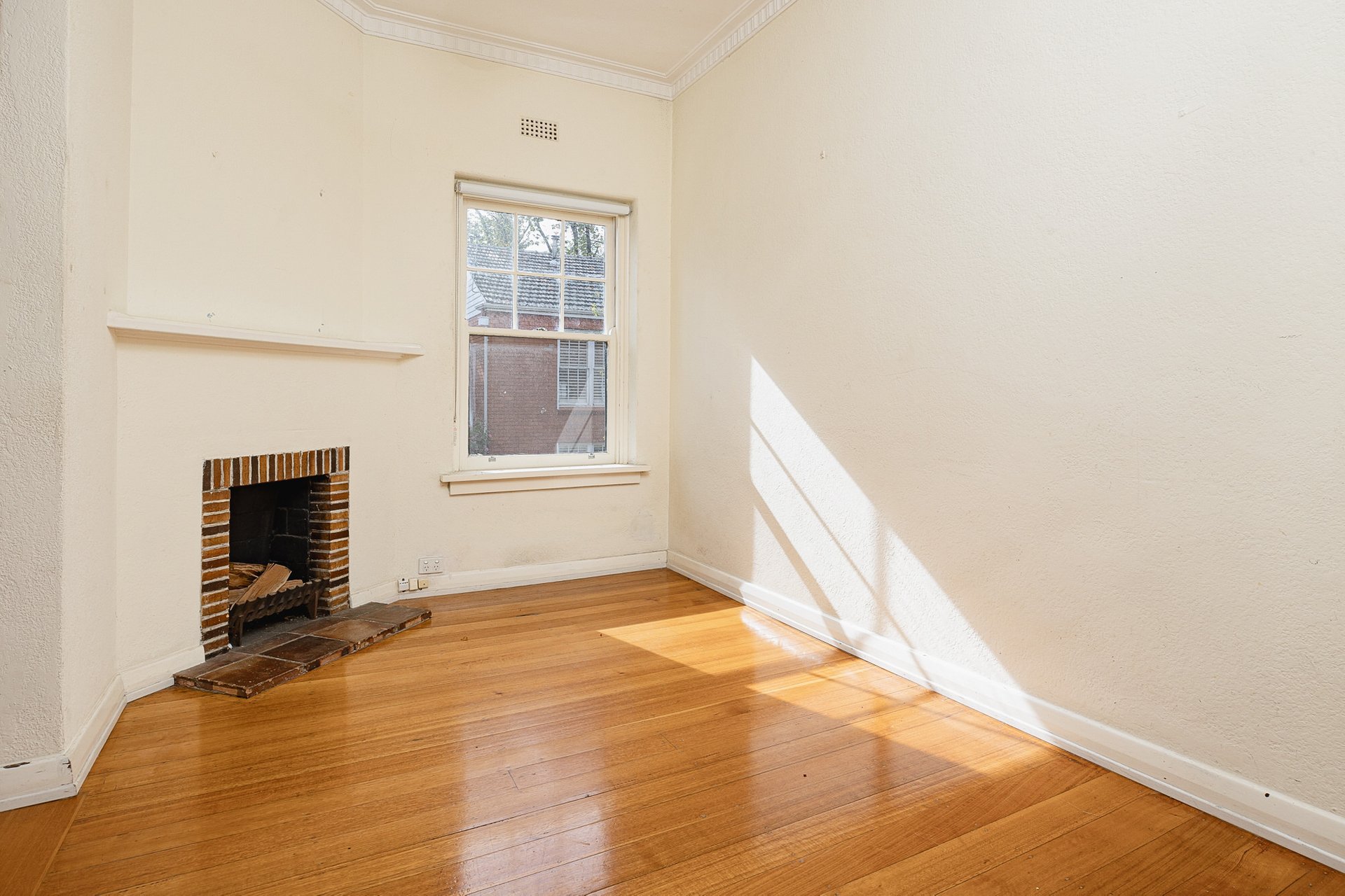 4 / 25 Grandview Grove PRAHRAN