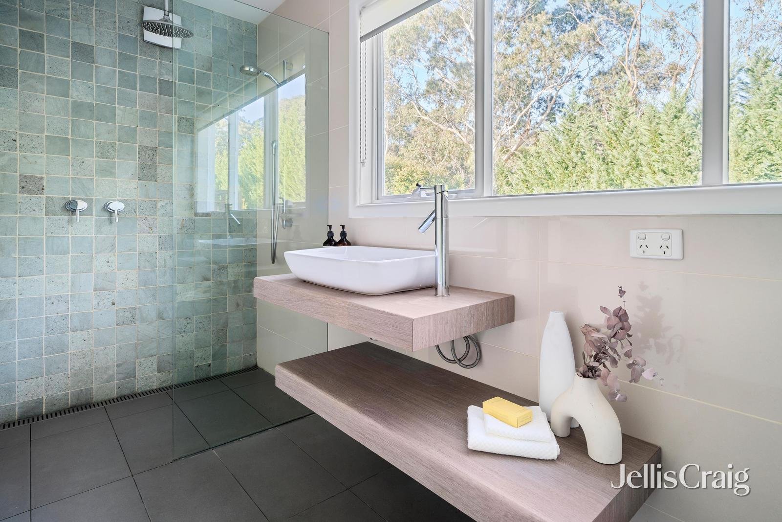 425 Ringwood-Warrandyte Road, Warrandyte image 11