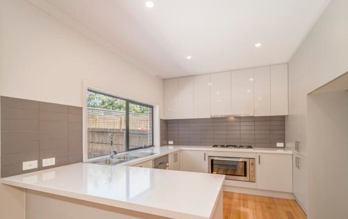 4/25 Simpsons Road, Box&nbsp;Hill image 2