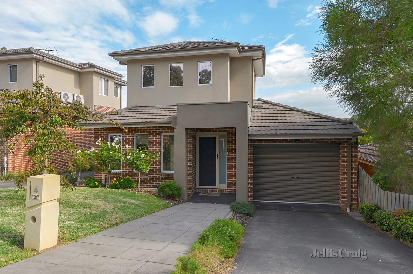 4/25 Williams Road, Briar Hill image 1