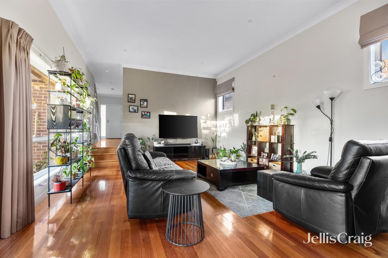 4/25 Williams Road, Briar Hill image 2
