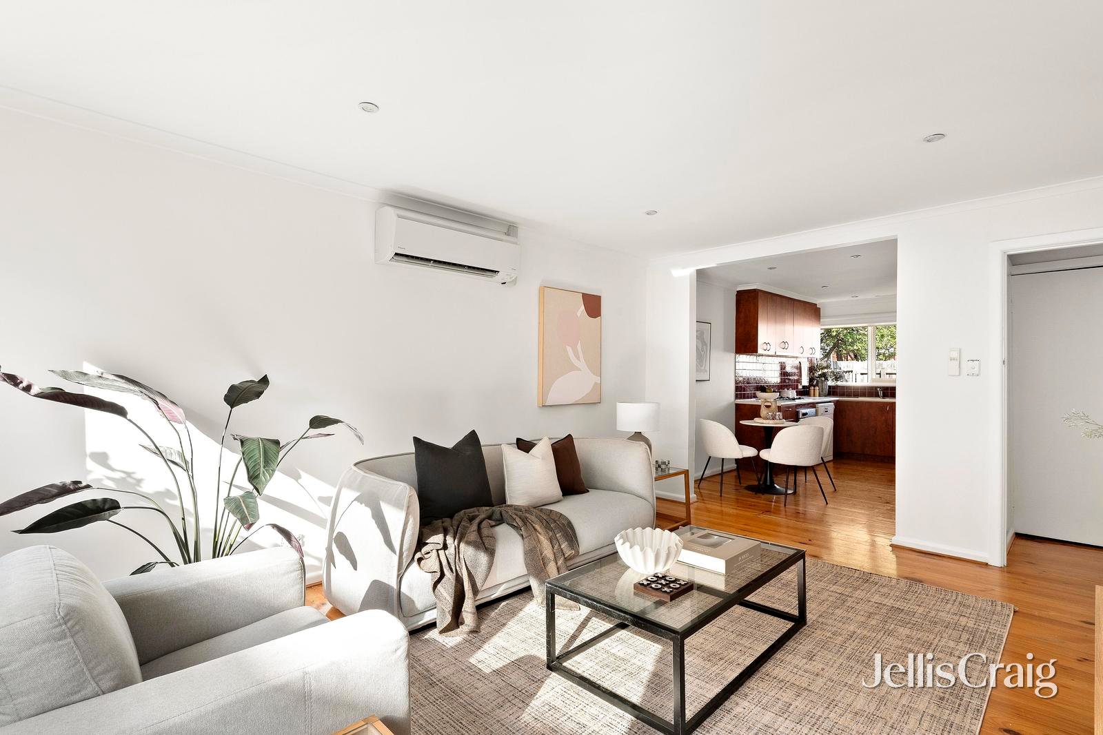 4/26 Glass Street, Essendon image 3