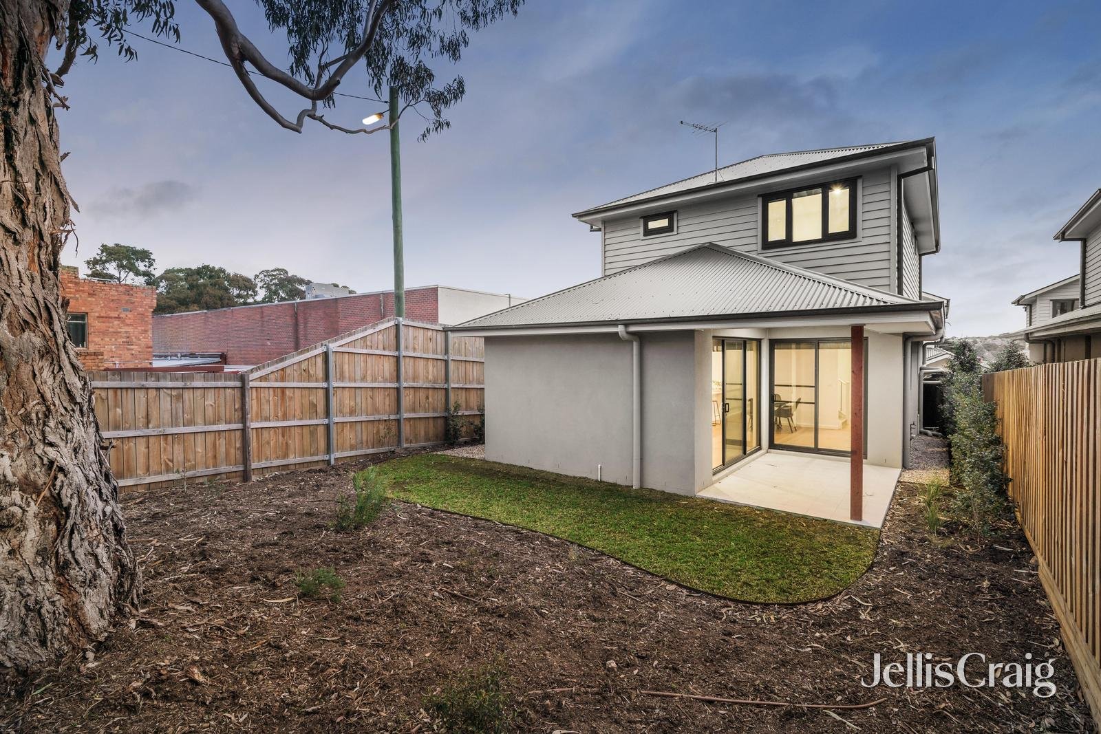 4/26 Glenauburn Road, Lower Plenty image 1