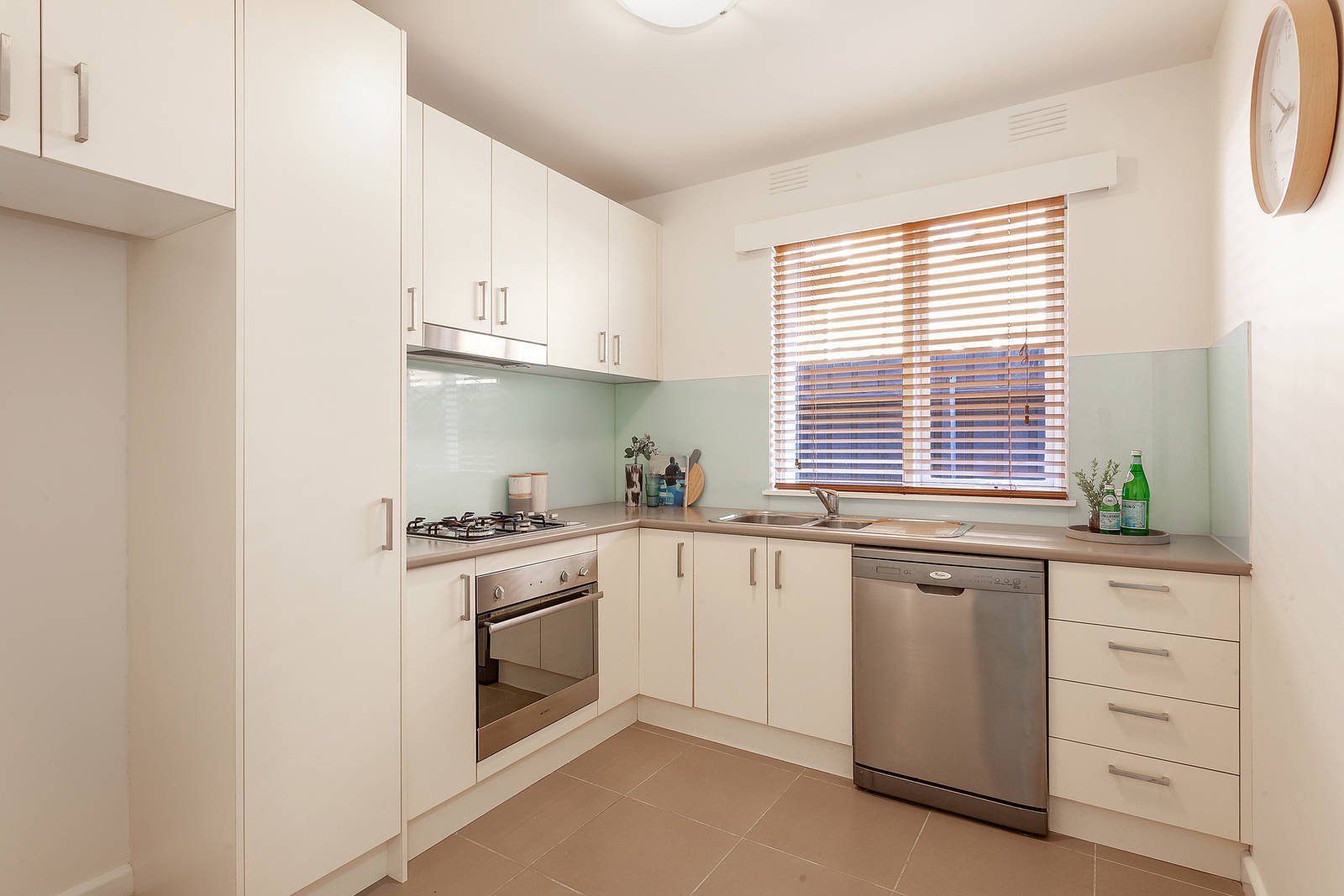 Property Gallery Thumbnail 3