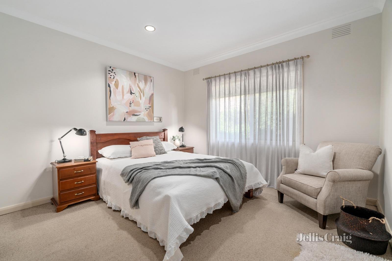 426 Whitehorse Road, Surrey Hills image 11