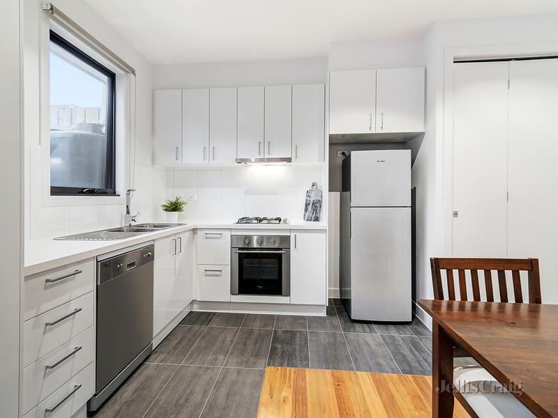 4/265 Canterbury Road, Heathmont image 2