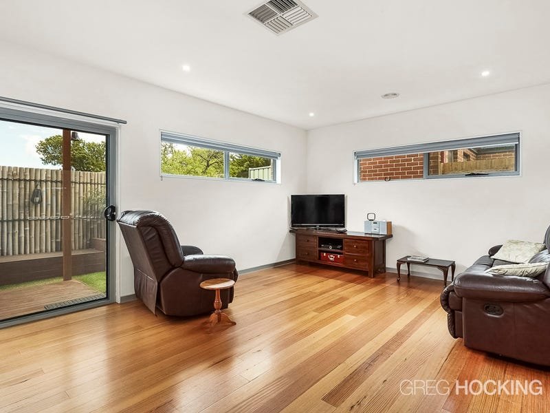 4/27 Clyde Street, Newport image 5