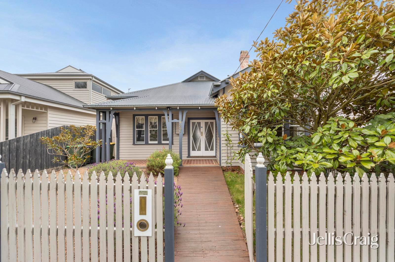 427 Doveton Street North, Soldiers&nbsp;Hill image 1