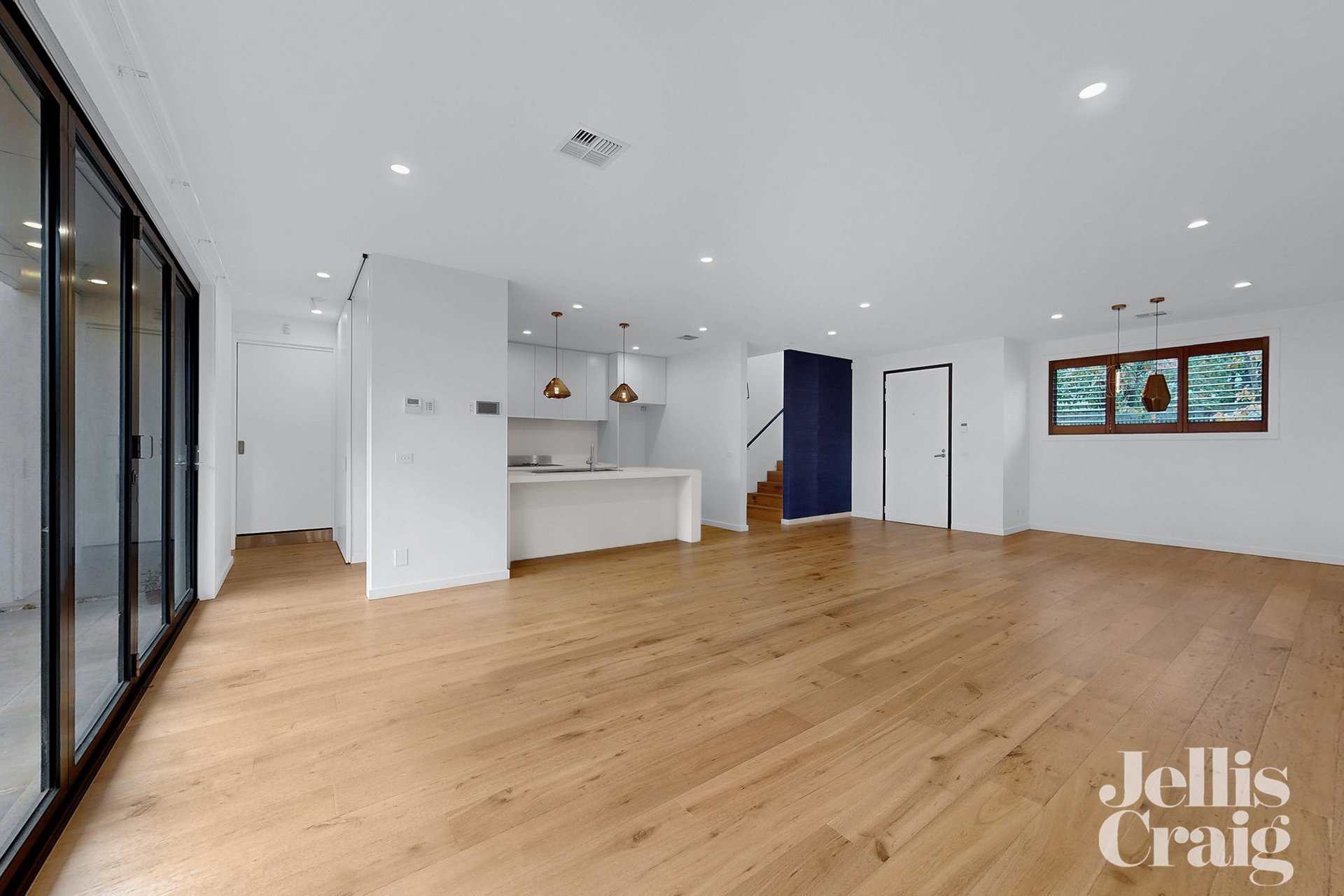 4/27 Faversham Road, Canterbury image 2