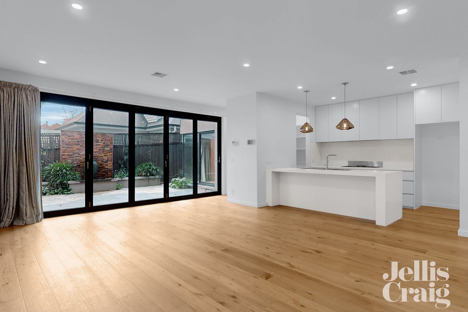4/27 Faversham Road, Canterbury image 3