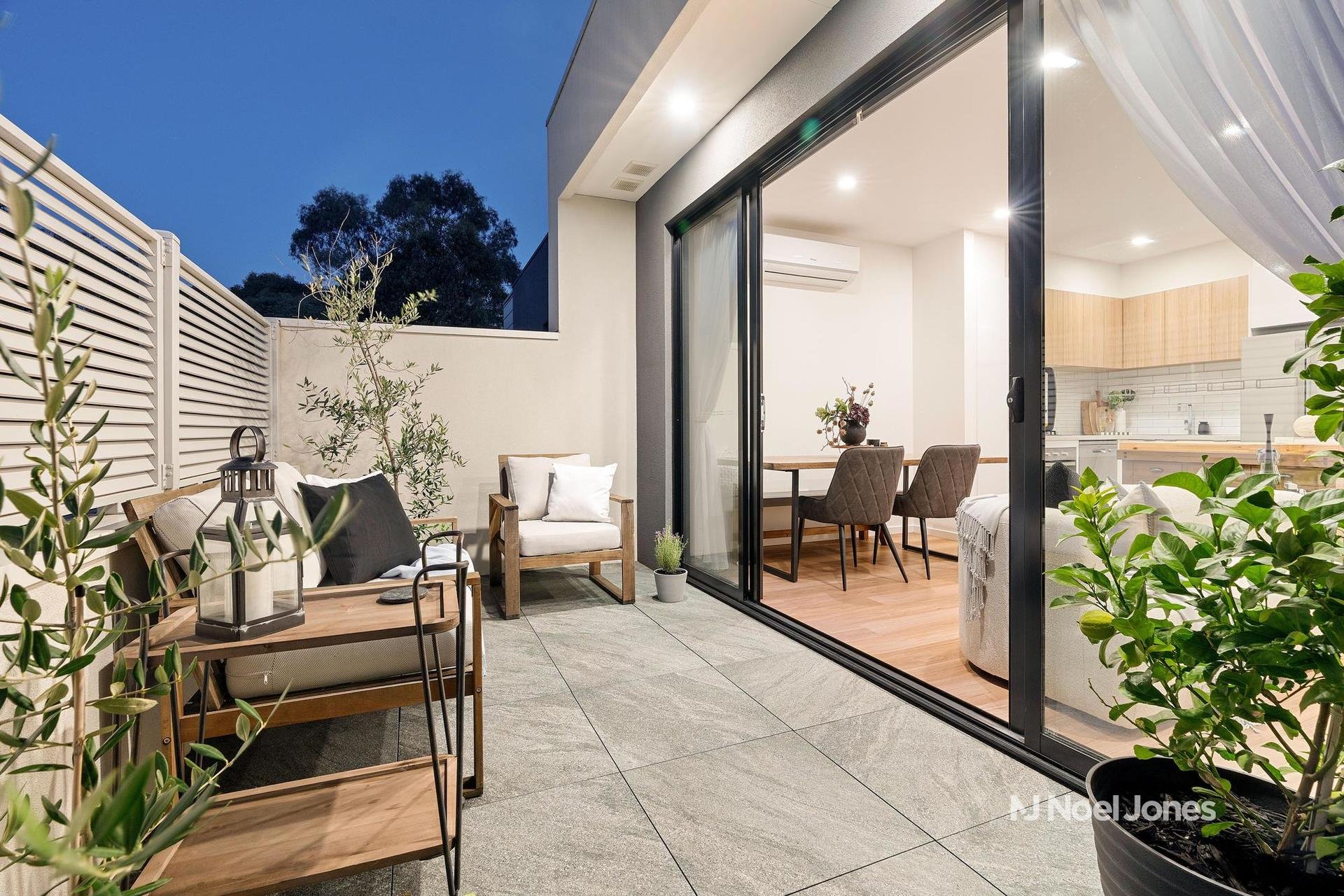 4/27 Gresford Road