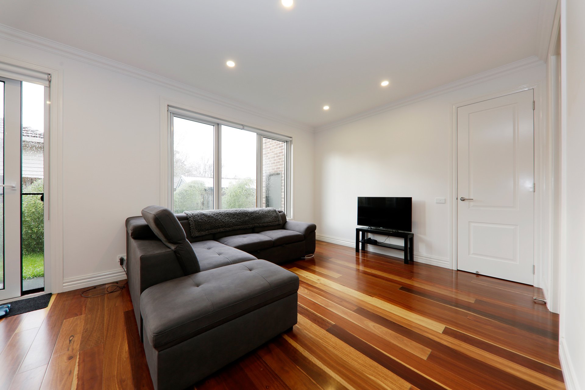 4/27 Percy Street, Mitcham image 2